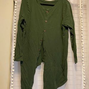 Long green tee with button up back